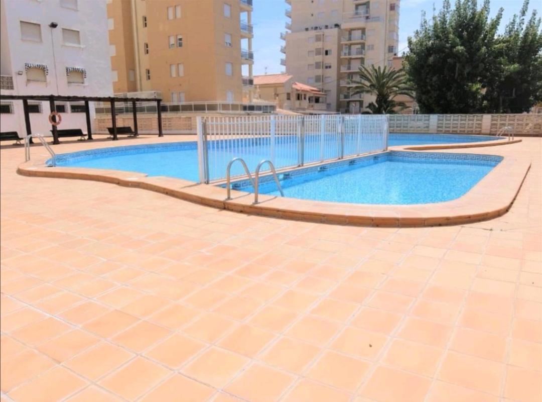 Apartamento A Pie De Playa-Edificio Bonaire Gandia Bagian luar foto